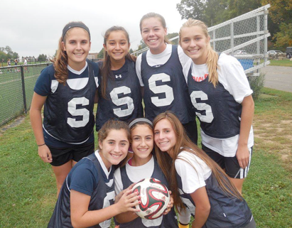 Sophomore soccer players flourish on varsity team – Inklings News