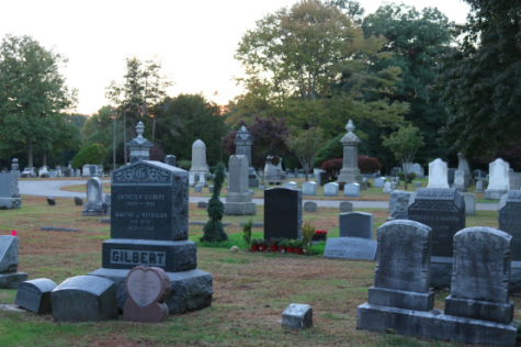 Westport Historical Society's Lantern Tour relives town history