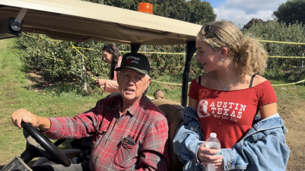 Silverman’s Farm, owned by Irv Silverman (left) and his family in Easton, attracts thousands of Connecticut citizens each autumnal season. The Farm has many attractions, including a petting zoo, apple orchards to pick from and take home, a pumpkin patch, food trucks and a general store with goodies and treats.