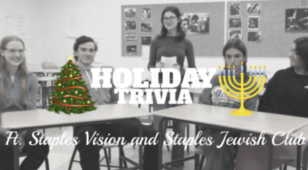 Presidents of the Staples Vision Club, Sandro Alderucci ’25 and Kate Bulkeley ’26, face off against presidents of the Staples Jewish Club, Sutton Gyselen ’26 and Lila Greifenberger ’26, to determine who knows more about each other’s respective religious winter holiday.